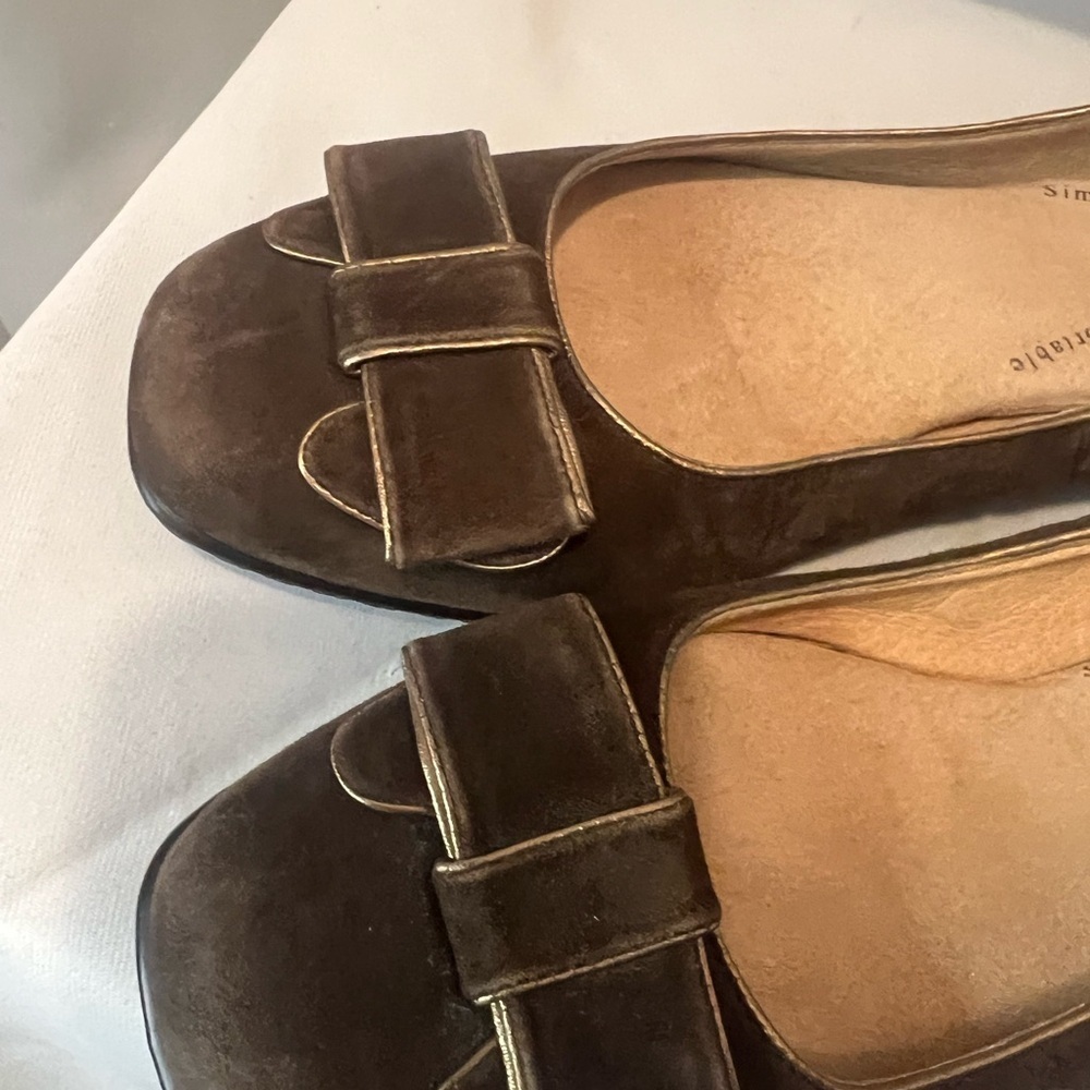 Softspots Brown Casual Loafers with Decorative Bow - Picture 9 of 11